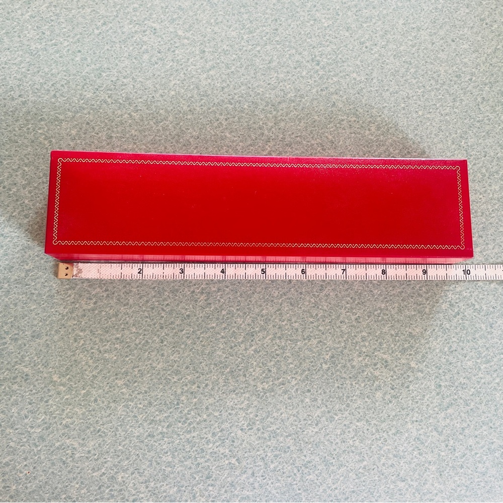 Red Gift Box - Picture 5 of 5